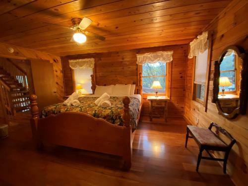 Shady Ridge Lodge Cabin