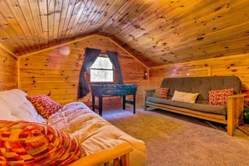 Secluded Mountain-view Cabin With Great Porch!