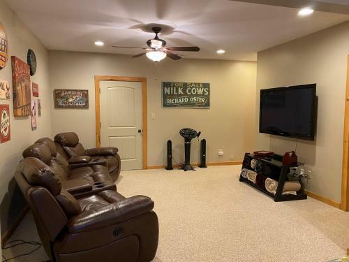 Holly Hill Lodge Home