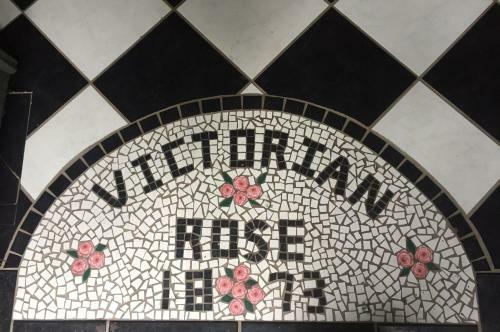 Bed & Breakfast 1873 Victorian Rose