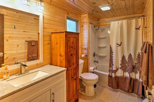 Cozy Cabin With Deck, Hot Tub And Pond By Hocking Hills