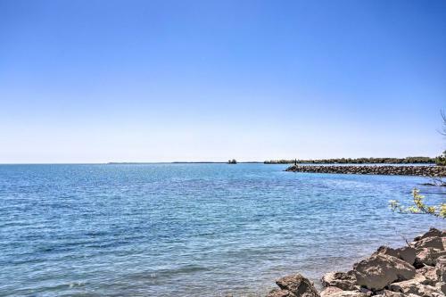 Apartamento Waterfront Middle Bass Condo With Pool Access!