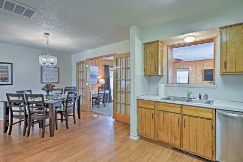 Spacious House With Yard - Mins From Downtown Tulsa!