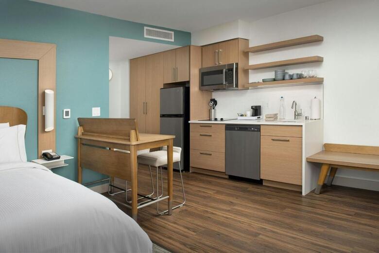 Hotel Element Portland Beaverton