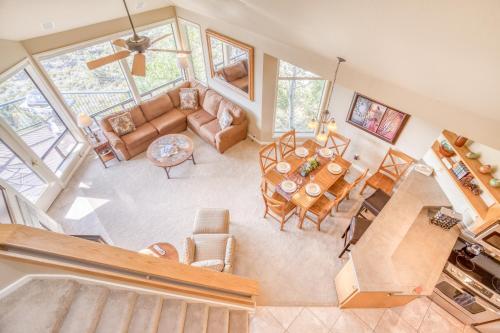 River Ridge Three-bedroom Condos