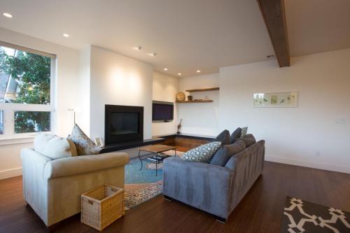 The Golden Zone Home