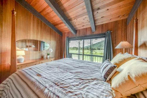 Spring Home 33