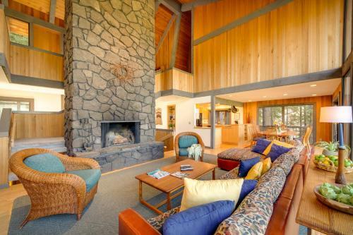 Spring Home 33