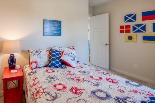 Oceanview Townhome - Pet Friendly - Sleeps 6 - King