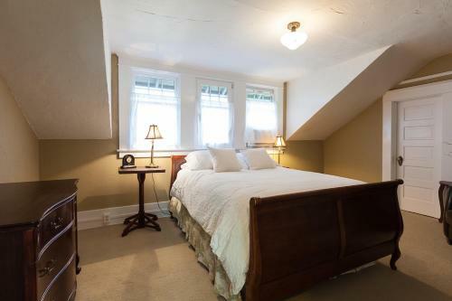 Cascade Chic Home