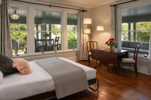 Bed & Breakfast Inn At The Gorge