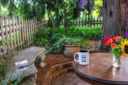 Bed & Breakfast Inn At The Gorge