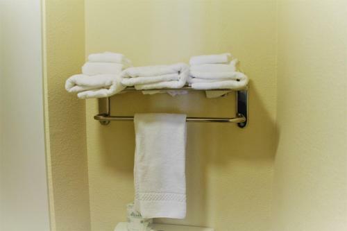 Hotel Oregon Trail Inn And Suites