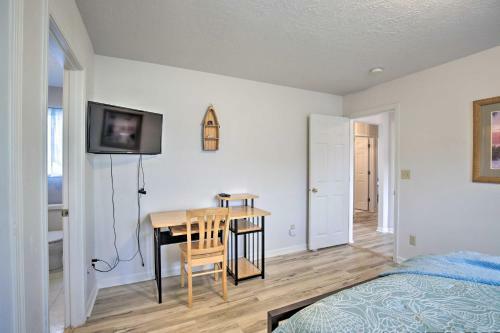 Relaxing Coastal Escape 450 Feet To The Beach