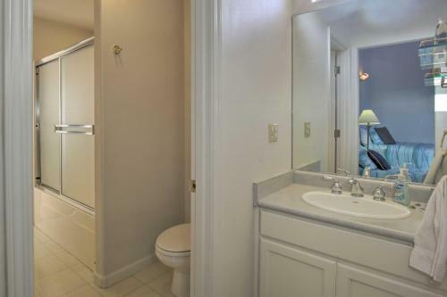 Relaxing Coastal Escape 450 Feet To The Beach