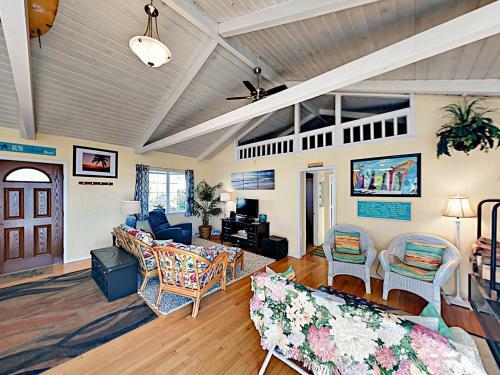 The Surf Cottage Home