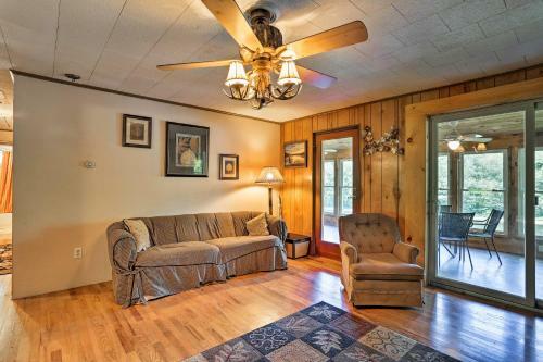 Beach Lake Cabin On Delaware River With Sunroom!
