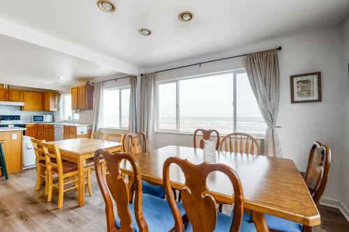 Inn At Sandcastle Beach