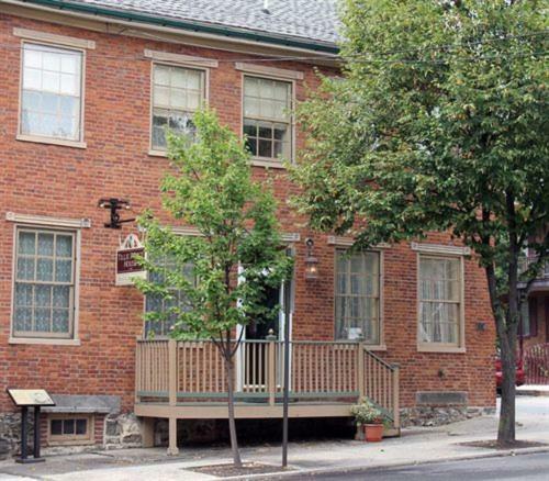 Bed & Breakfast The Tillie Pierce House Inn