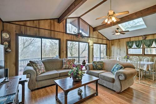Tranquil Lake Harmony Haven - Great For Families!