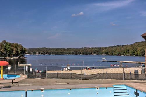 Pocono Mountain Retreat With Deck And Pool Access