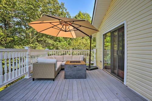 Quiet Long Pond Home On 1 Acre With Deck And Patio!