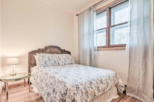 Quiet Long Pond Home On 1 Acre With Deck And Patio!