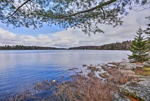 Rustic Lake Harmony Home With Fire Pit And Hot Tub!
