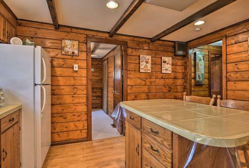 Rustic Lake Harmony Home With Fire Pit And Hot Tub!