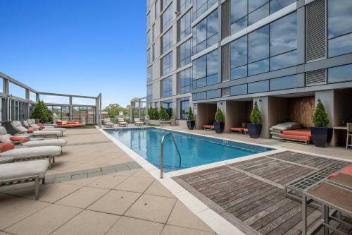 Apartamento Luxury Retreat + Amenitized Building