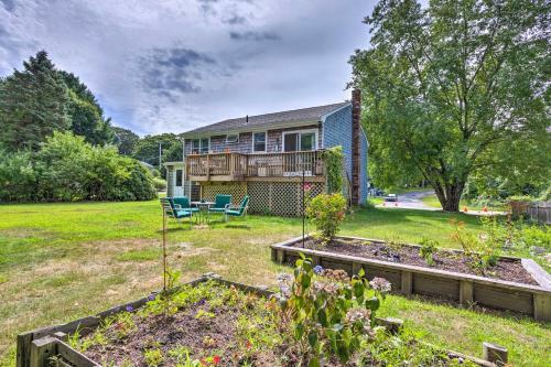 Bright Narragansett Beach Home With Deck And Yard