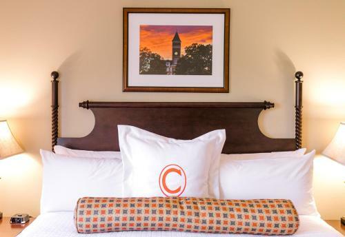 Hotel James F. Martin Inn