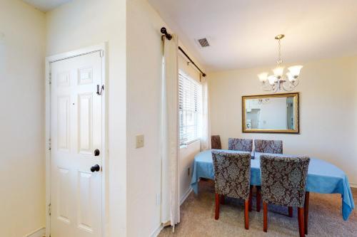 652 Windermere