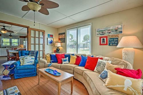 Beachfront Edisto Island Townhome With Screened Porch