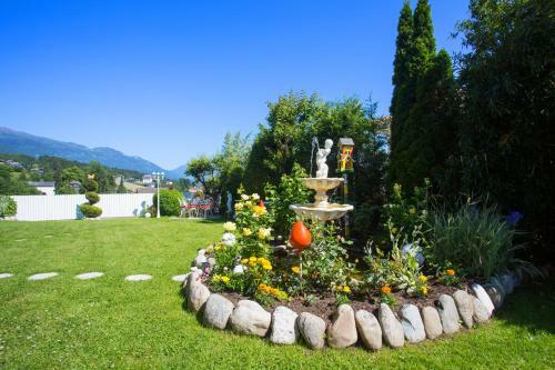 Hostal Landhaus Gastein