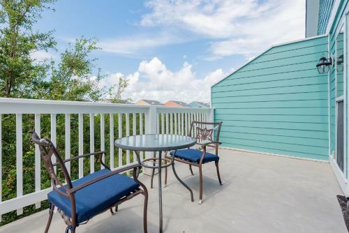 101 Waters Edge - Pool