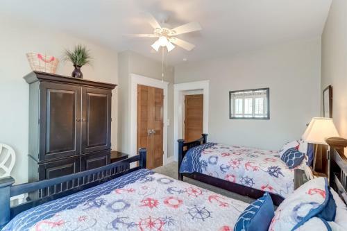 513 East Arctic