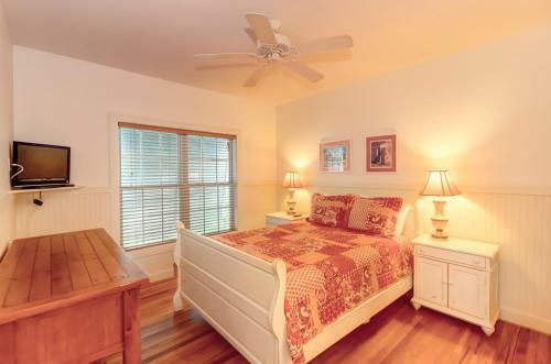 118-a West Ashley