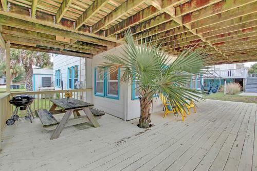 Apartamento New Listing! Boogie Down & Surf?s Up: 2-unit Home Duplex