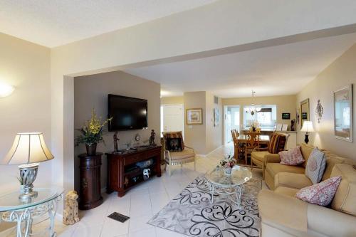 Ocean Cove 826