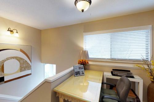 Ocean Cove 826