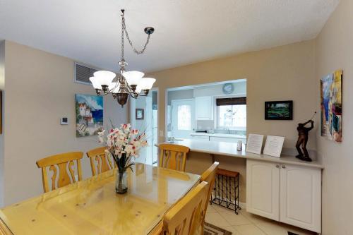 Ocean Cove 826