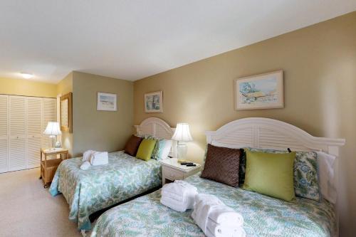 Ocean Cove 826