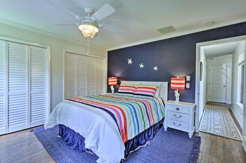 Modern Coastal Escape With Patio - 2mi To Beach