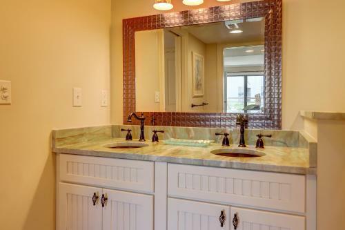 2512 Villamare Penthouse Ocean View