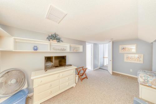 4 Bed 2 Bath Apartment In Queens Grant Villas