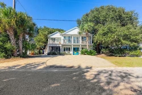 705 Carolina Boulevard
