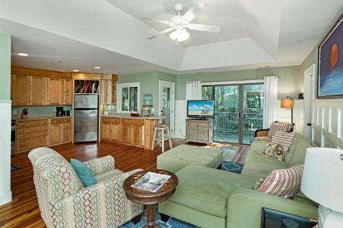 1030 Sparrow Pond Cottage