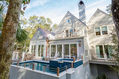 165 Surfsong Road