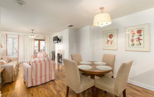4455 Windswept Villa